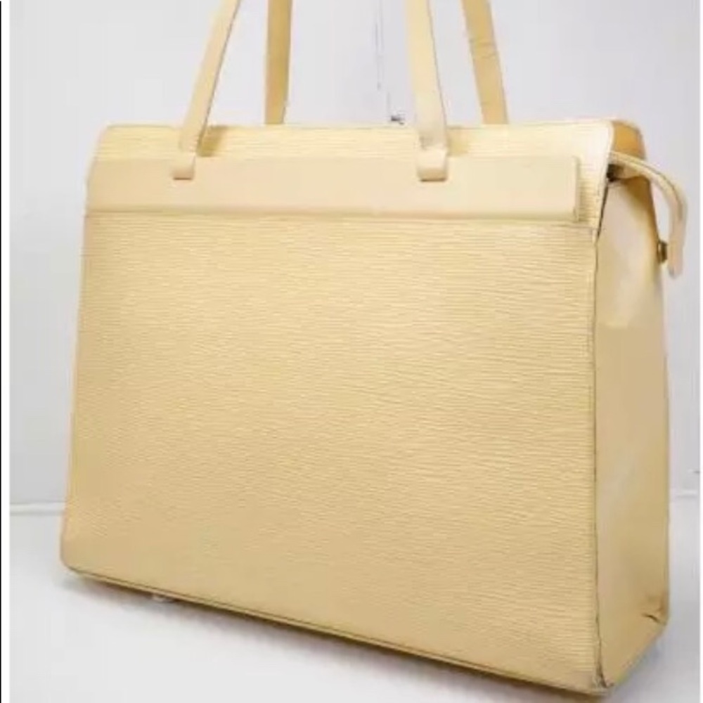 AUTH LOUIS VUITTON EPI VANILLA LARGE Bag